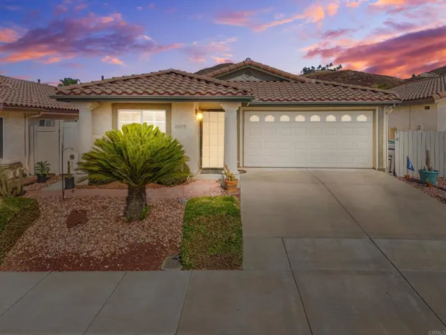 28270 Via Cascadita, Menifee, California 92585