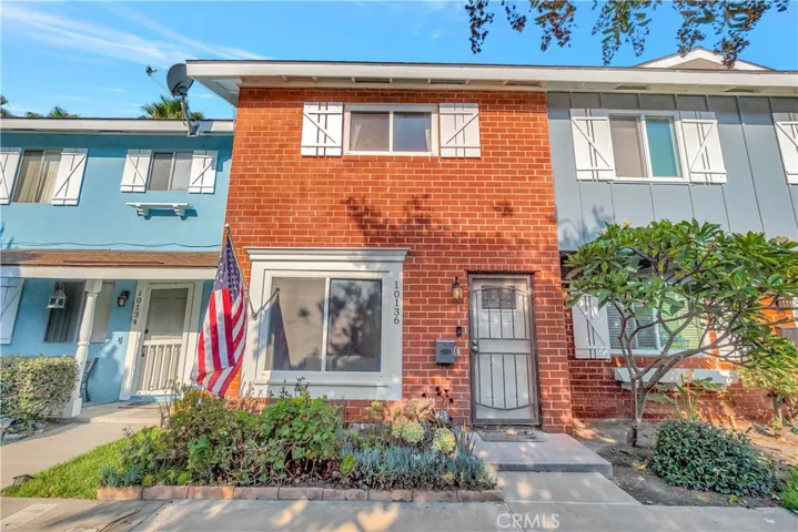 10136 Ascot Circle, Huntington Beach, California 92646