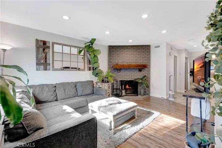 10136 Ascot Circle, Huntington Beach, California 92646