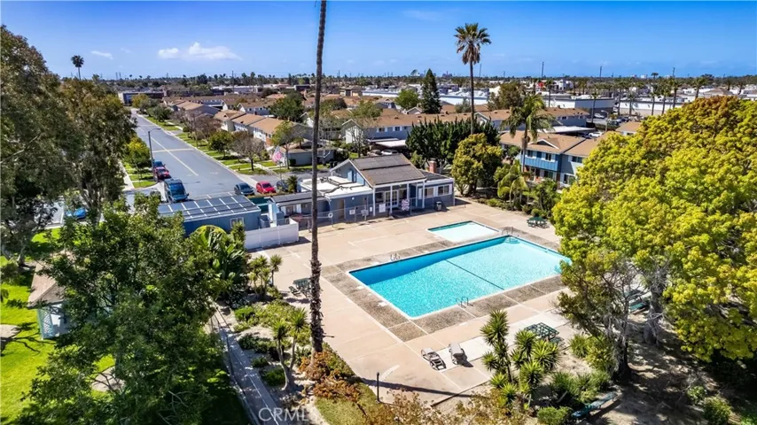 10136 Ascot Circle, Huntington Beach, California 92646