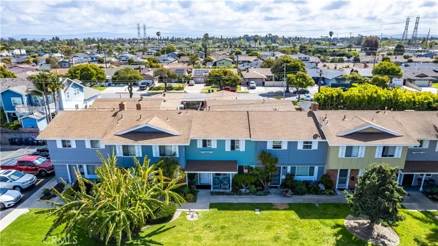 10136 Ascot Circle, Huntington Beach, California 92646