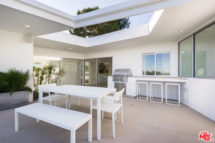 1469 Carla, Beverly Hills, California 90210