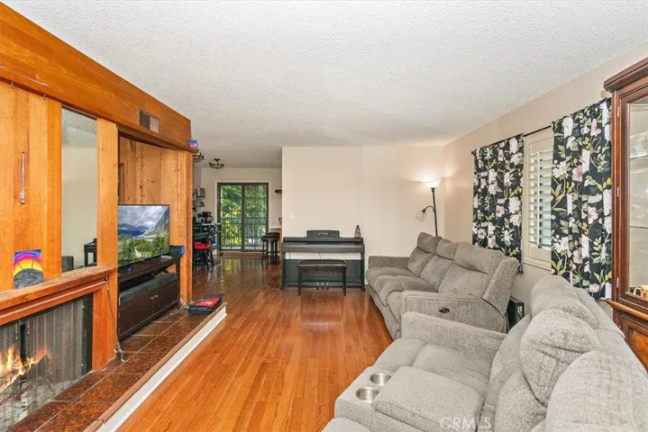 2755 E Van Buren Street, Carson, California 90810