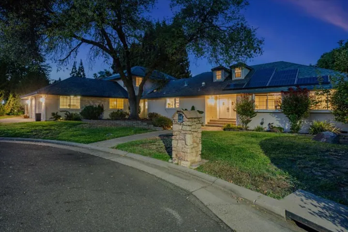 140 Oak Rock Circle, Folsom, California 95630