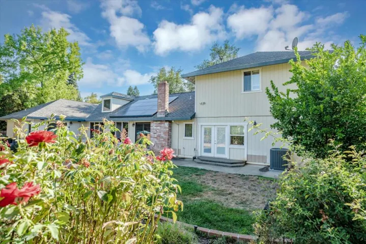 140 Oak Rock Circle, Folsom, California 95630