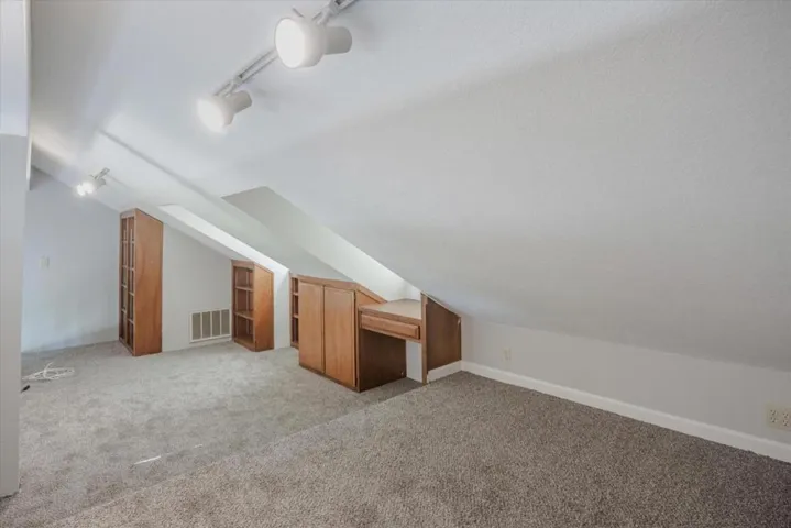 140 Oak Rock Circle, Folsom, California 95630