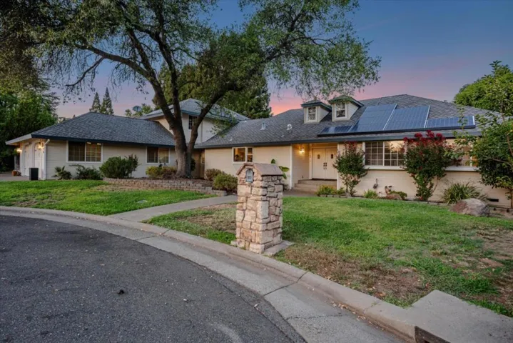 140 Oak Rock Circle, Folsom, California 95630