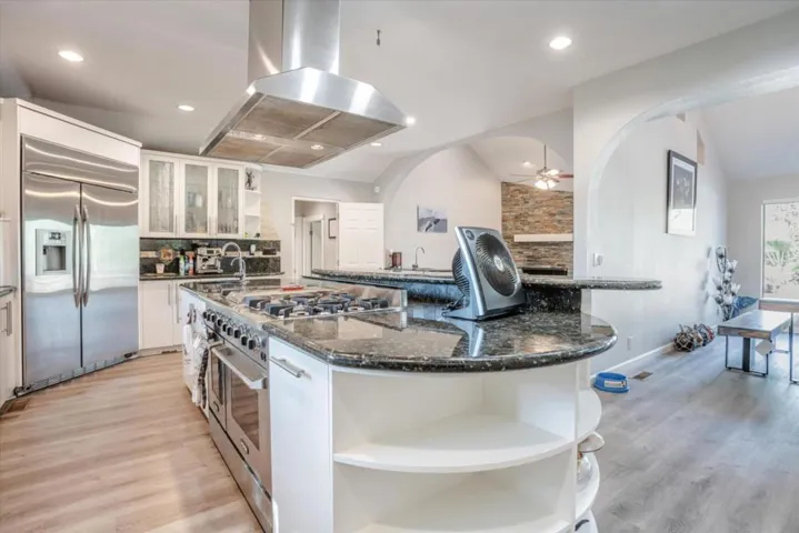 140 Oak Rock Circle, Folsom, California 95630
