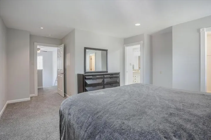 140 Oak Rock Circle, Folsom, California 95630
