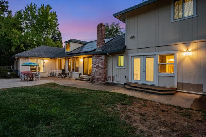 140 Oak Rock Circle, Folsom, California 95630