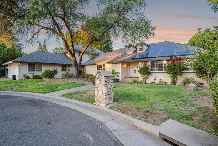 140 Oak Rock Circle, Folsom, California 95630