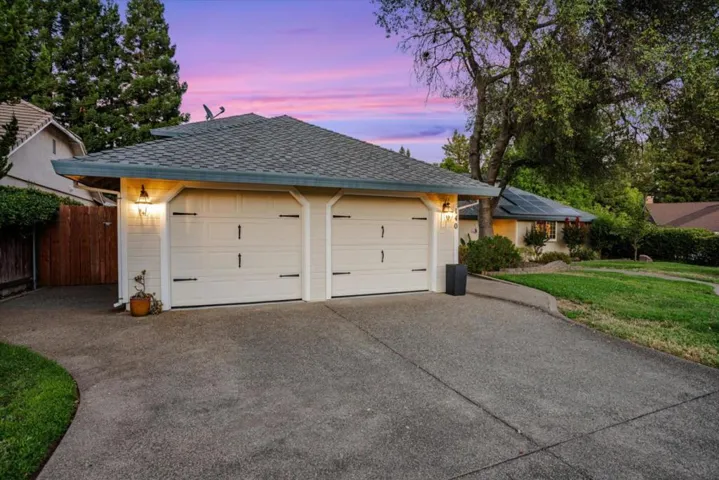 140 Oak Rock Circle, Folsom, California 95630