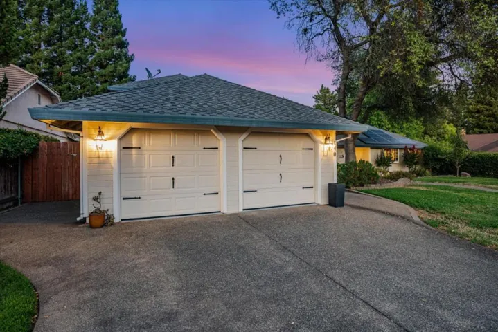 140 Oak Rock Circle, Folsom, California 95630