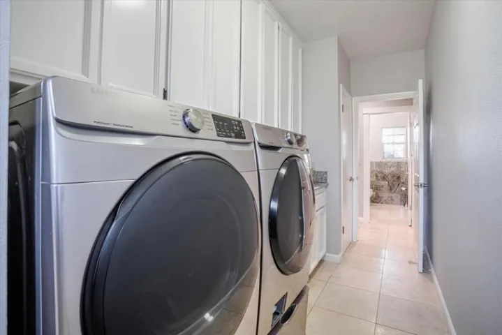 140 Oak Rock Circle, Folsom, California 95630
