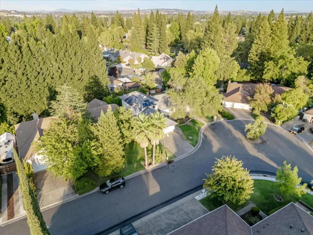 140 Oak Rock Circle, Folsom, California 95630