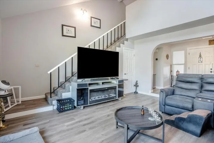 140 Oak Rock Circle, Folsom, California 95630