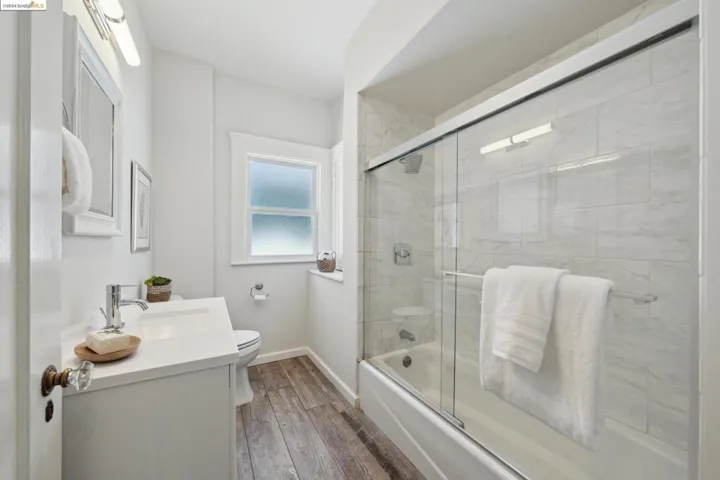 1151 Glendora Ave, Oakland, California 94602