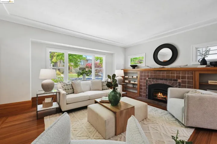1151 Glendora Ave, Oakland, California 94602