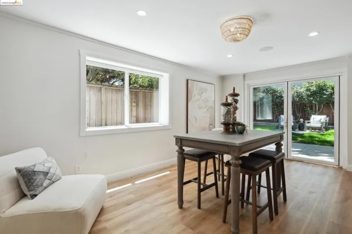 1151 Glendora Ave, Oakland, California 94602