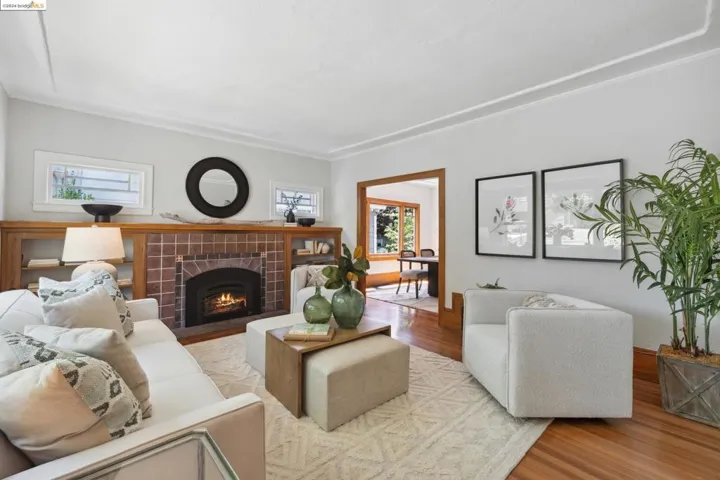 1151 Glendora Ave, Oakland, California 94602