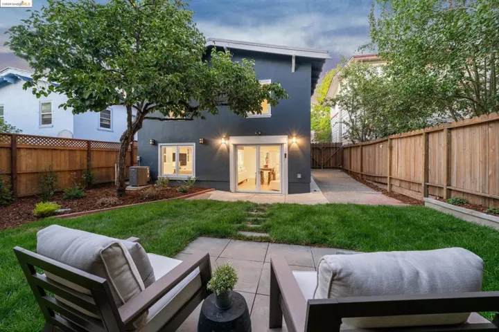 1151 Glendora Ave, Oakland, California 94602