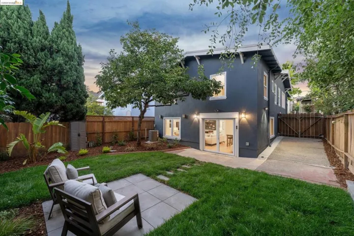 1151 Glendora Ave, Oakland, California 94602