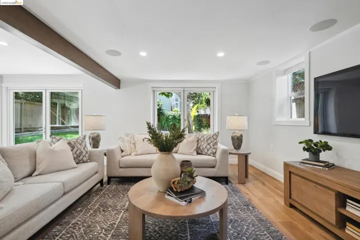 1151 Glendora Ave, Oakland, California 94602