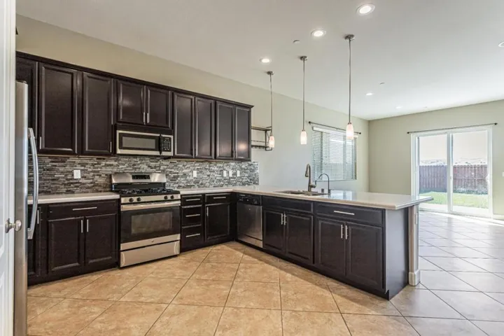 181 Cobalt Drive, Hollister, California 95023