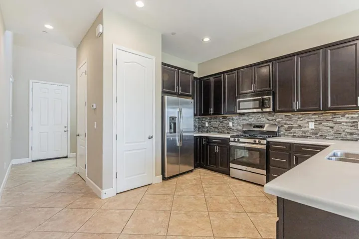 181 Cobalt Drive, Hollister, California 95023