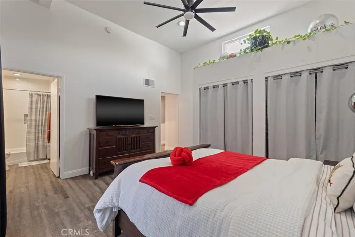 11154 Huston Street 3, North Hollywood, California 91601