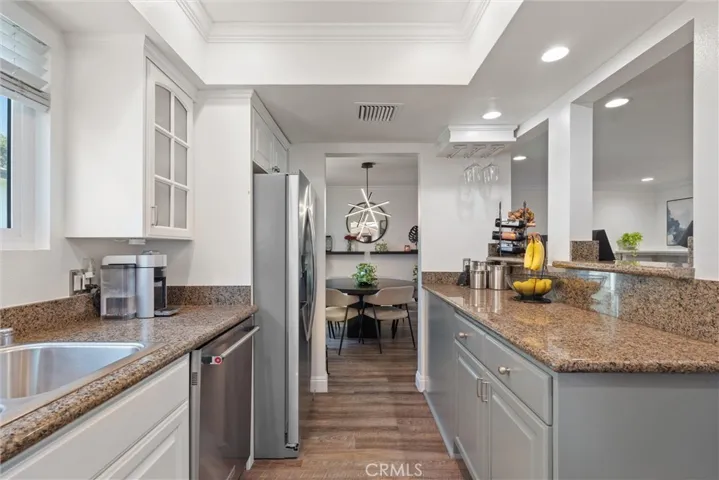 11154 Huston Street 3, North Hollywood, California 91601
