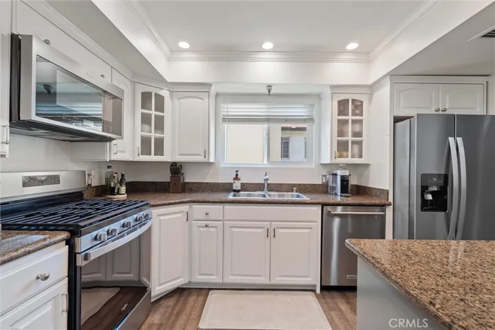 11154 Huston Street 3, North Hollywood, California 91601
