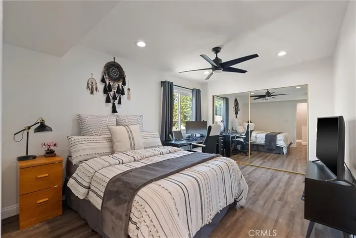 11154 Huston Street 3, North Hollywood, California 91601
