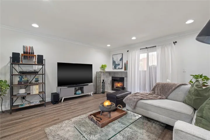 11154 Huston Street 3, North Hollywood, California 91601