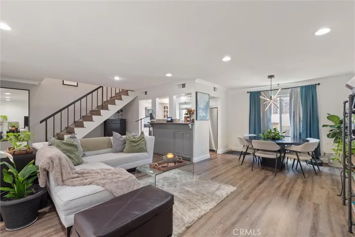11154 Huston Street 3, North Hollywood, California 91601