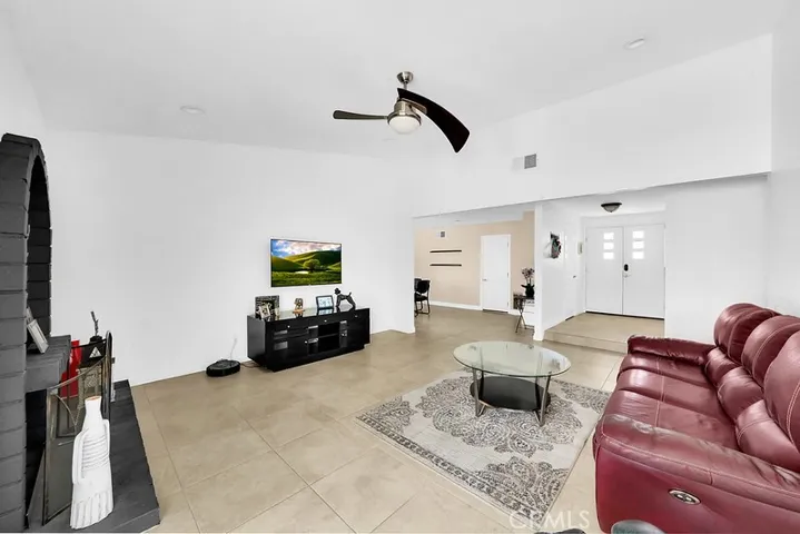 27861 Abadejo, Mission Viejo, California 92692