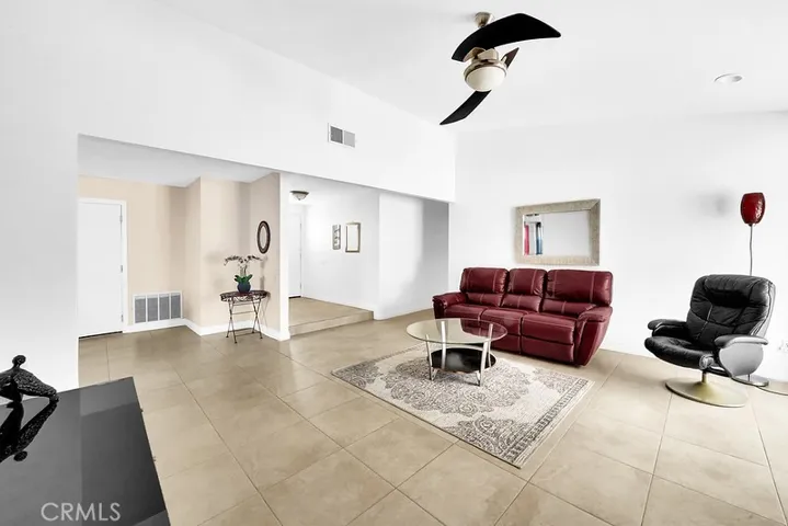 27861 Abadejo, Mission Viejo, California 92692