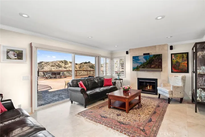 6821 E Kentucky Avenue, Anaheim Hills, California 92807