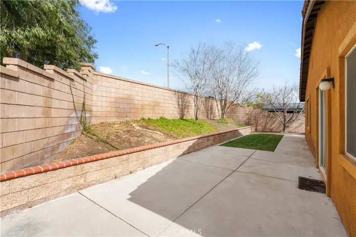 15372 Wood Duck Street, Fontana, California 92336