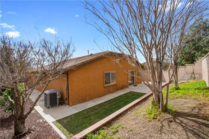 15372 Wood Duck Street, Fontana, California 92336