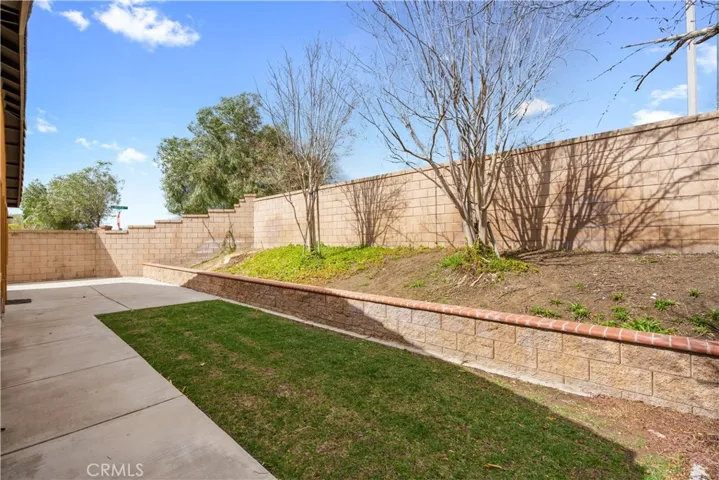 15372 Wood Duck Street, Fontana, California 92336