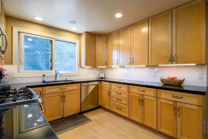 1160 Santa Lucia Avenue, San Bruno, California 94066