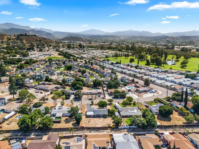 10234 Vista Camino, Lakeside, California 92040
