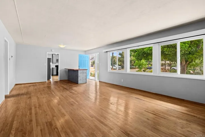 10234 Vista Camino, Lakeside, California 92040