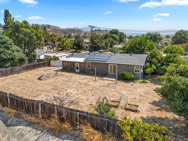 10234 Vista Camino, Lakeside, California 92040