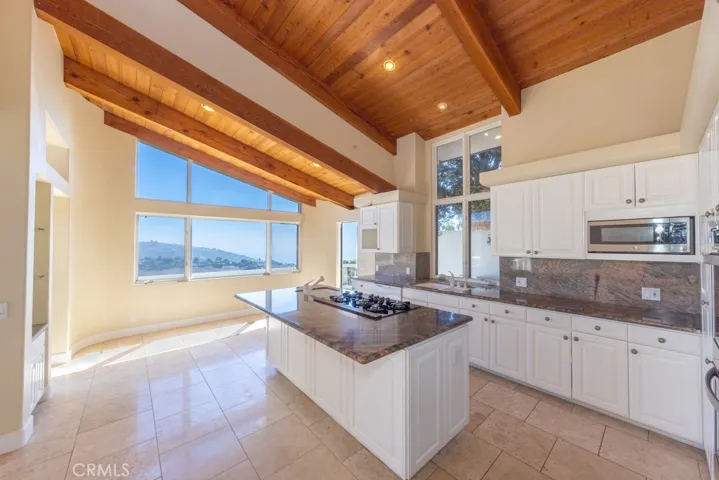 1564 Skyline Drive, Laguna Beach, California 92651