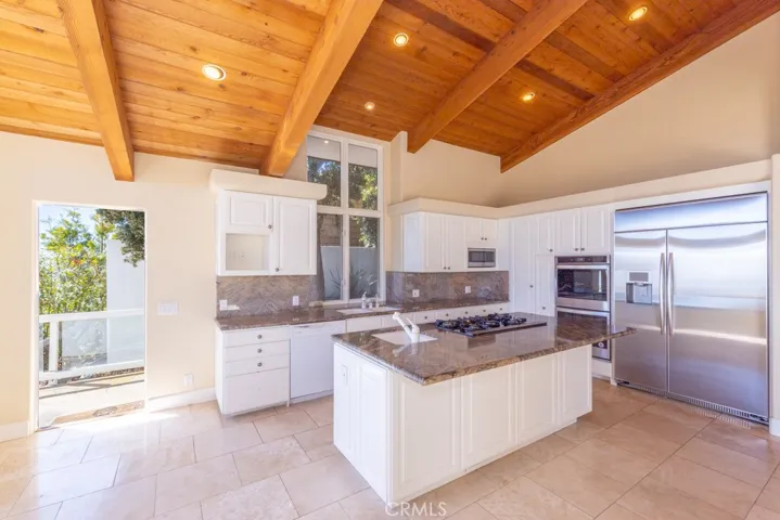 1564 Skyline Drive, Laguna Beach, California 92651