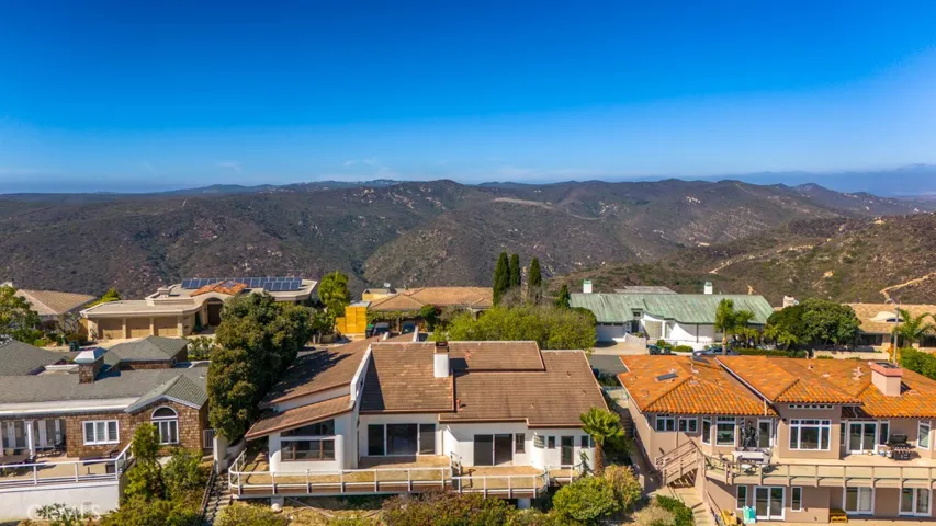1564 Skyline Drive, Laguna Beach, California 92651