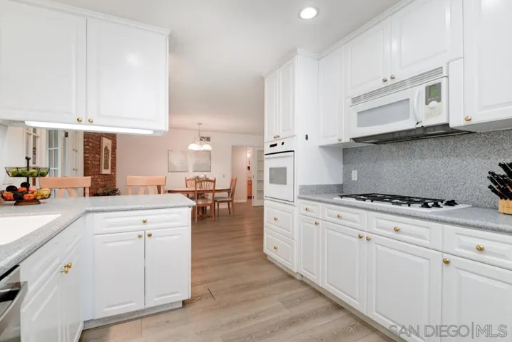 13742 Ahwahnee Way, Poway, California 92064