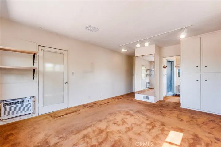 21768 Ybarra Road, Woodland Hills, California 91364